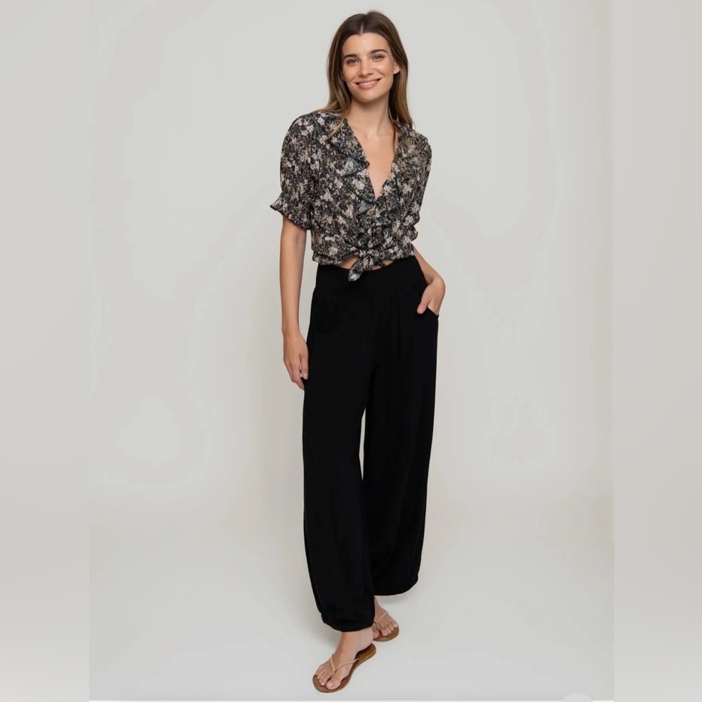 Natural Life Around The Town Pants. Size XS